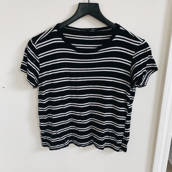 💀BOGO FREE Forever 21 striped crop top - Picture 2 of 4